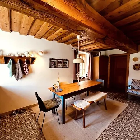 Charmantes Altes Bauernhaus Villa Rohr im Gebirge
